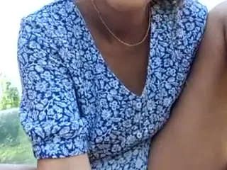 riskygirl9830's Live Sex Cam Show