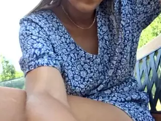riskygirl9830's Live Sex Cam Show