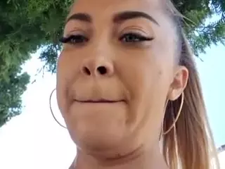 riskygirl9830's Live Sex Cam Show