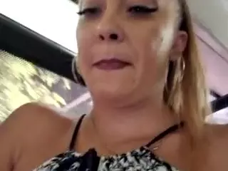 riskygirl9830's Live Sex Cam Show