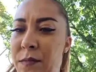 riskygirl9830's Live Sex Cam Show