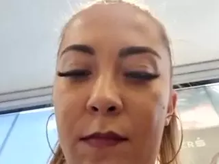 riskygirl9830's Live Sex Cam Show