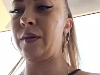 riskygirl9830's Live Sex Cam Show