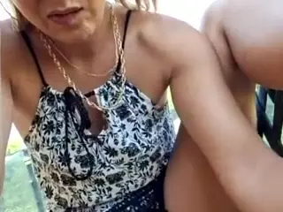 riskygirl9830's Live Sex Cam Show