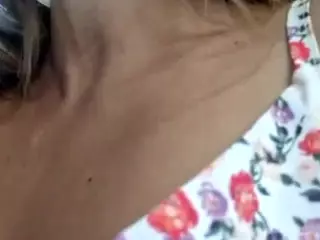 riskygirl9830's Live Sex Cam Show