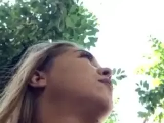 riskygirl9830's Live Sex Cam Show