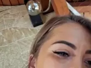 riskygirl9830's Live Sex Cam Show