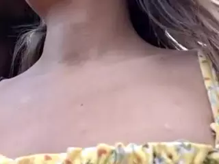 riskygirl9830's Live Sex Cam Show