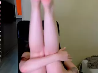 Kimmberrr's Live Sex Cam Show
