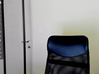 Kimmberrr's Live Sex Cam Show