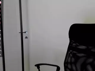 Kimmberrr's Live Sex Cam Show
