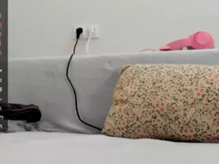 Kimmberrr's Live Sex Cam Show