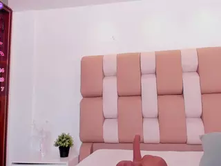 Victoria Mooree's Live Sex Cam Show