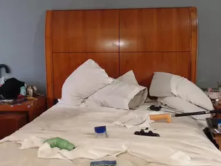 traphouseluv's Live Sex Cam Show