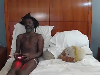 traphouseluv's Live Sex Cam Show