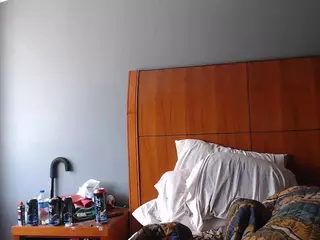 traphouseluv's Live Sex Cam Show