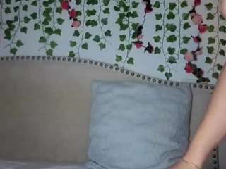 xoxcat's Live Sex Cam Show