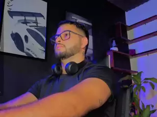 Andrew-Brownn's Live Sex Cam Show