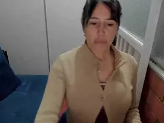 penelope47's Live Sex Cam Show