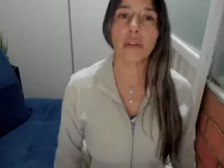 penelope47's Live Sex Cam Show