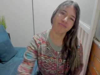 Live cam show with penelope47