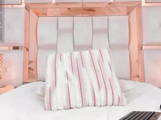 Carlee-Jones's Live Sex Cam Show
