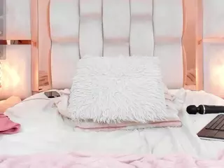 Carlee-Jones's Live Sex Cam Show