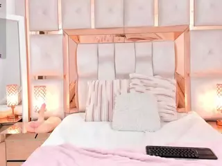 Carlee-Jones's Live Sex Cam Show