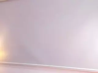 IsaMeow's Live Sex Cam Show