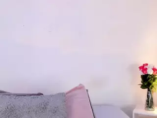 IsaMeow's Live Sex Cam Show