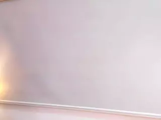 IsaMeow's Live Sex Cam Show
