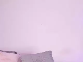 IsaMeow's Live Sex Cam Show