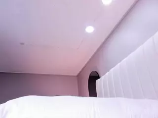 MarianaRey18's Live Sex Cam Show