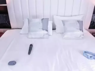 MarianaRey18's Live Sex Cam Show