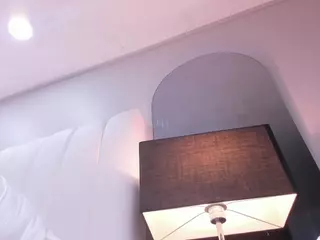 MarianaRey18's Live Sex Cam Show