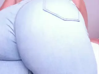 MarianaRey18's Live Sex Cam Show