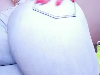MarianaRey18's Live Sex Cam Show