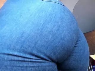 MarianaRey18's Live Sex Cam Show