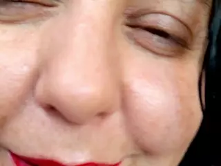 lindalovesexy's Live Sex Cam Show