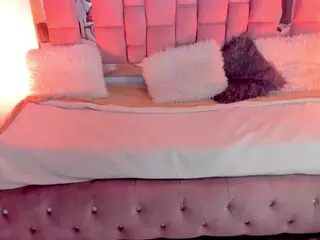 ALICIA HORNY MILF's Live Sex Cam Show
