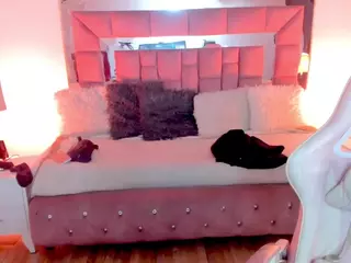 ALICIA HORNY MILF's Live Sex Cam Show
