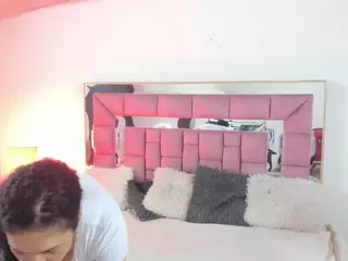 ALICIA HORNY MILF's Live Sex Cam Show