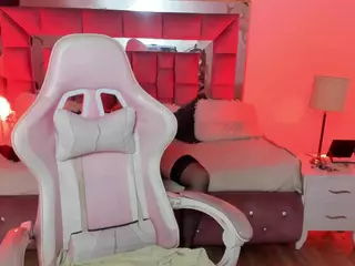 ALICIA HORNY MILF's Live Sex Cam Show
