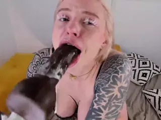 Chasey's Live Sex Cam Show