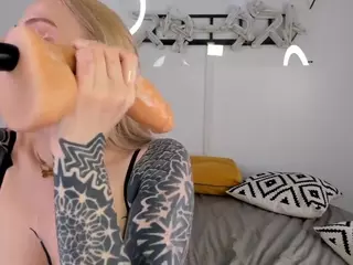 Chasey's Live Sex Cam Show