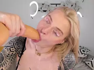 Chasey's Live Sex Cam Show