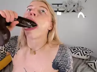 Chasey's Live Sex Cam Show