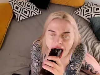 Chasey's Live Sex Cam Show