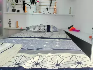 Alejandra-dunn's Live Sex Cam Show