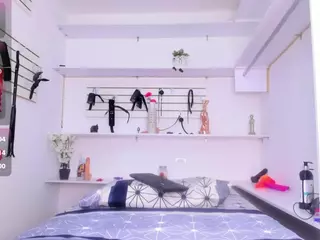 Alejandra-dunn's Live Sex Cam Show